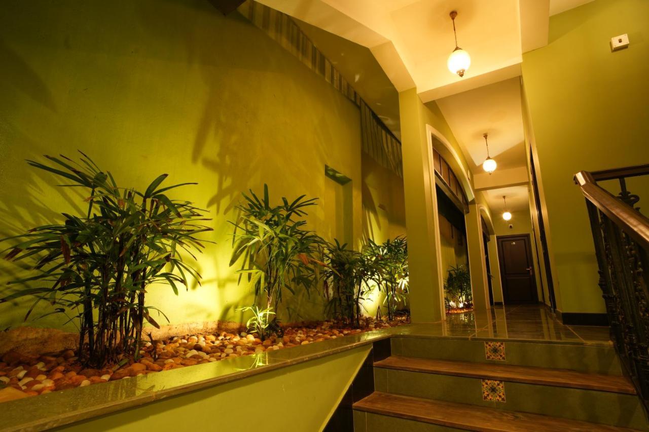 The Sunset Bay Hotel Fort Kochi Екстериор снимка